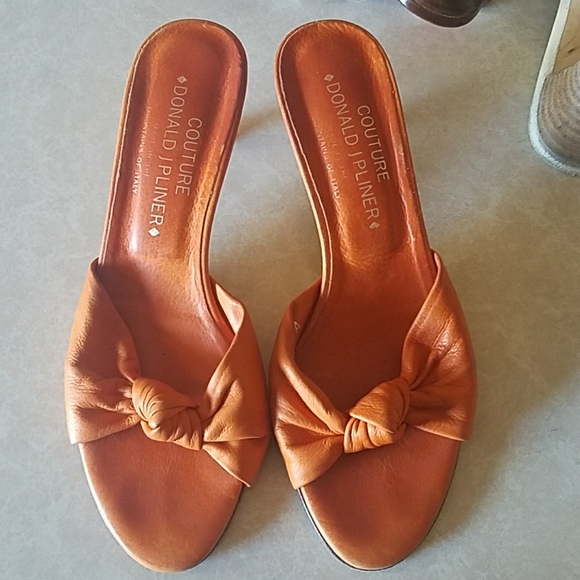 Asst. Shoes - Picture 5 of 7